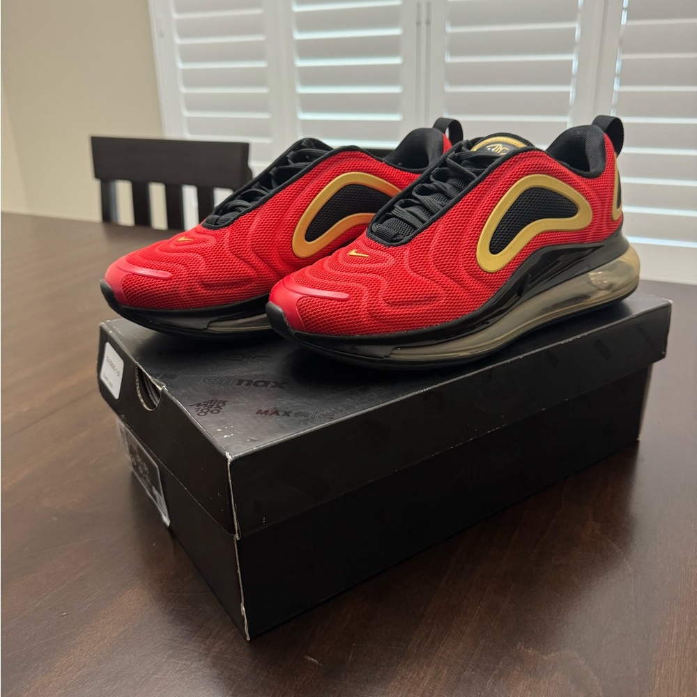 Women’s Nike Air Max 720